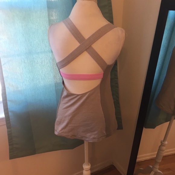 Lululemon Tank with supportive back straps - Picture 3 of 4